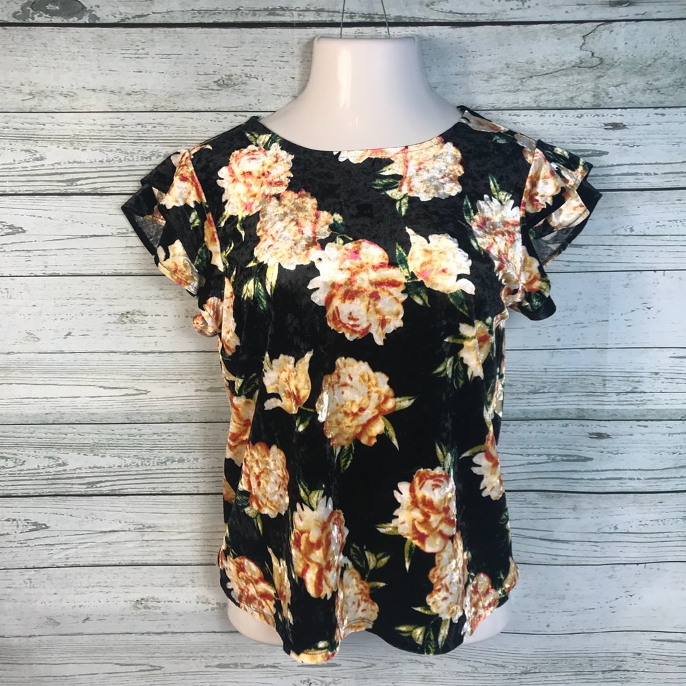 a.n.a Floral Velvet double layered cap sleeve